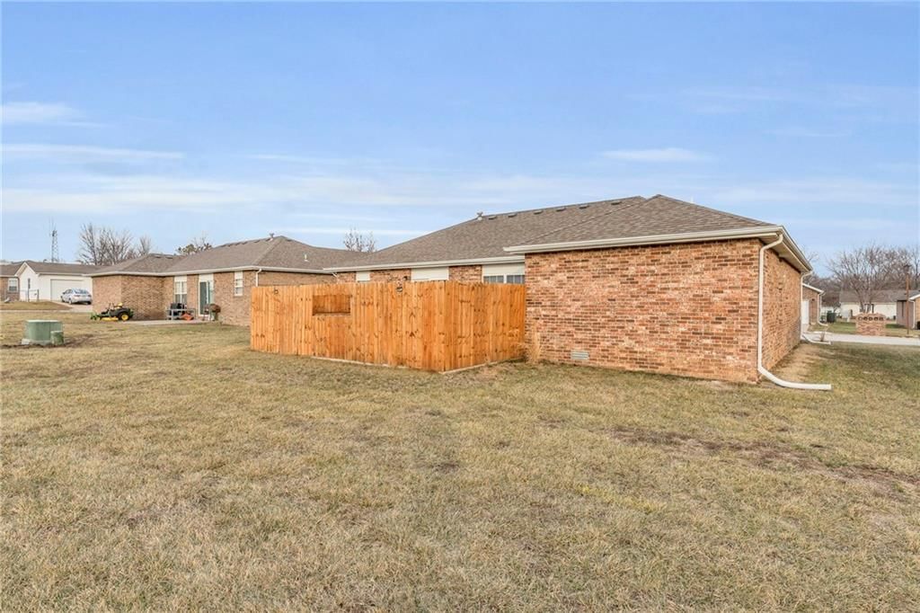 802 Birch Street — photo 32