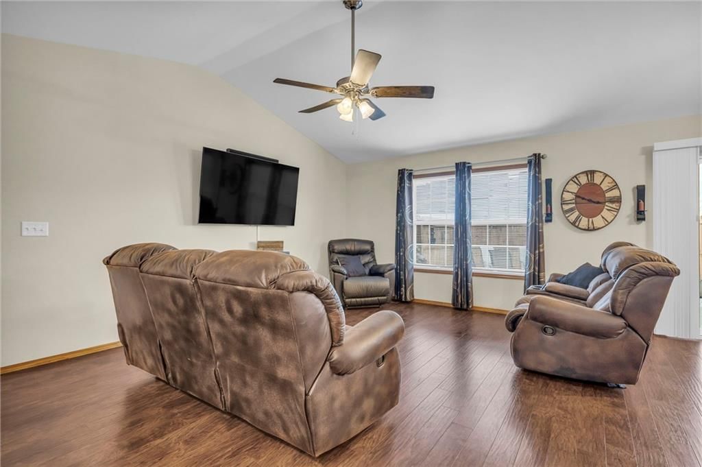 802 Birch Street — photo 5