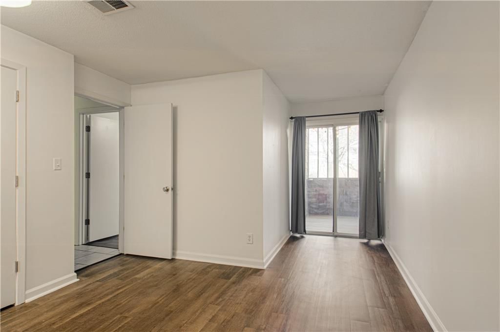 4524 Holly Street — photo 17
