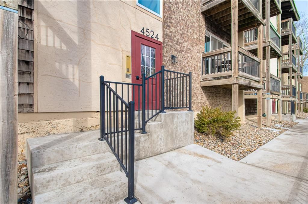 4524 Holly Street — photo 4