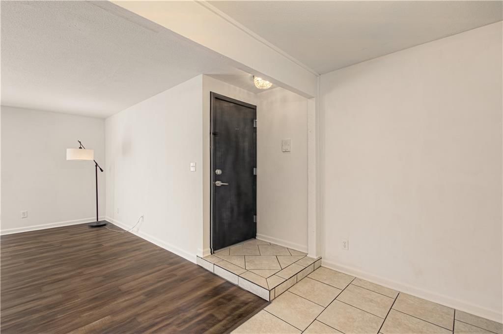 4524 Holly Street — photo 6