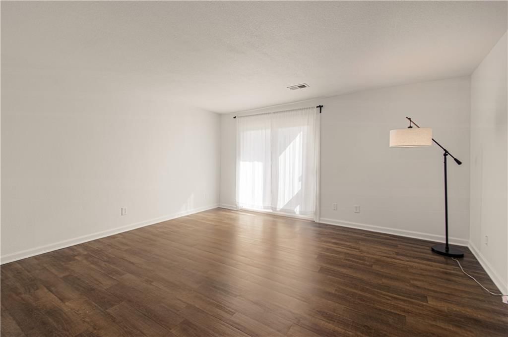 4524 Holly Street — photo 7