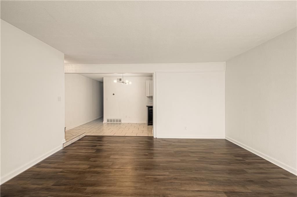 4524 Holly Street — photo 9