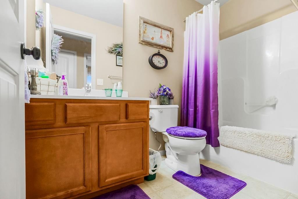 464 E Willow Street — photo 20