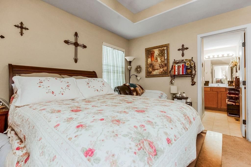 464 E Willow Street — photo 23