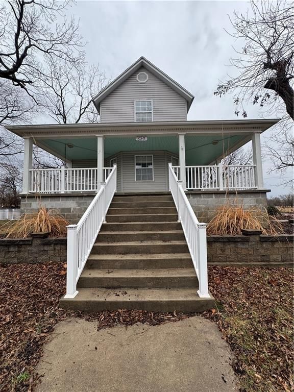 523 S Oak Street — photo 2