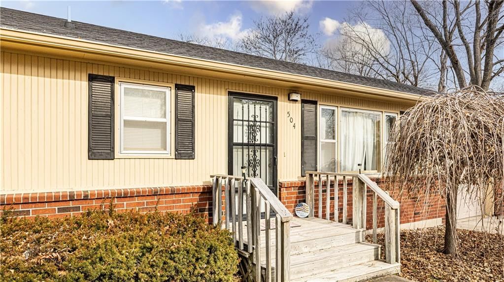 504 W Ash Street — photo 2