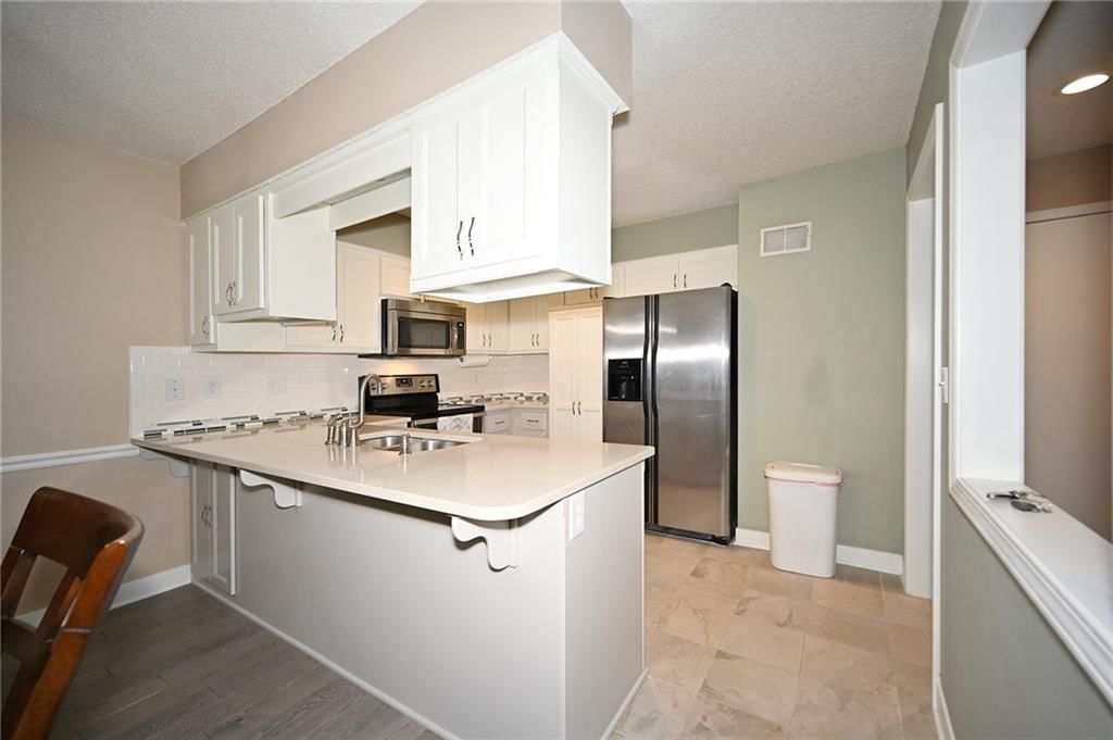 8200 Bradford Court — photo 6