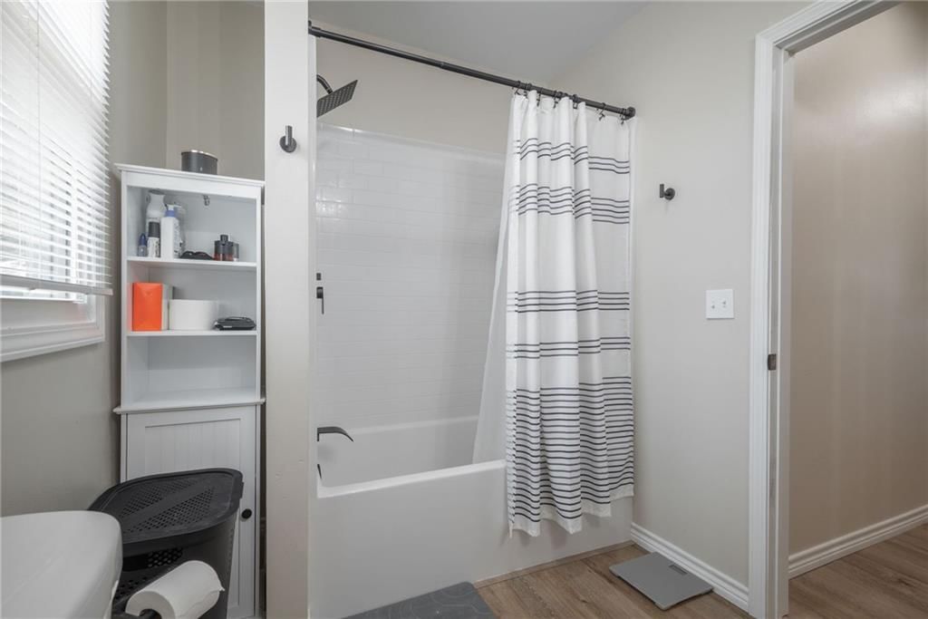 1107 E Maple Street — photo 13