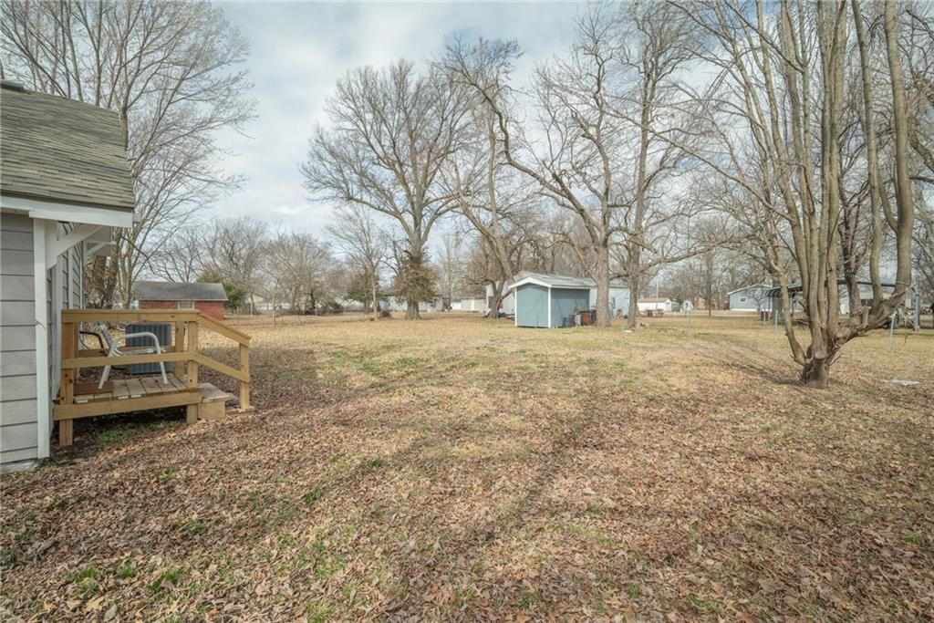 1107 E Maple Street — photo 4