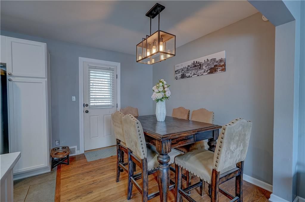 7616 Windsor Street — photo 15