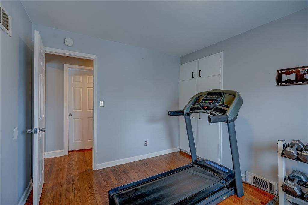 7616 Windsor Street — photo 20