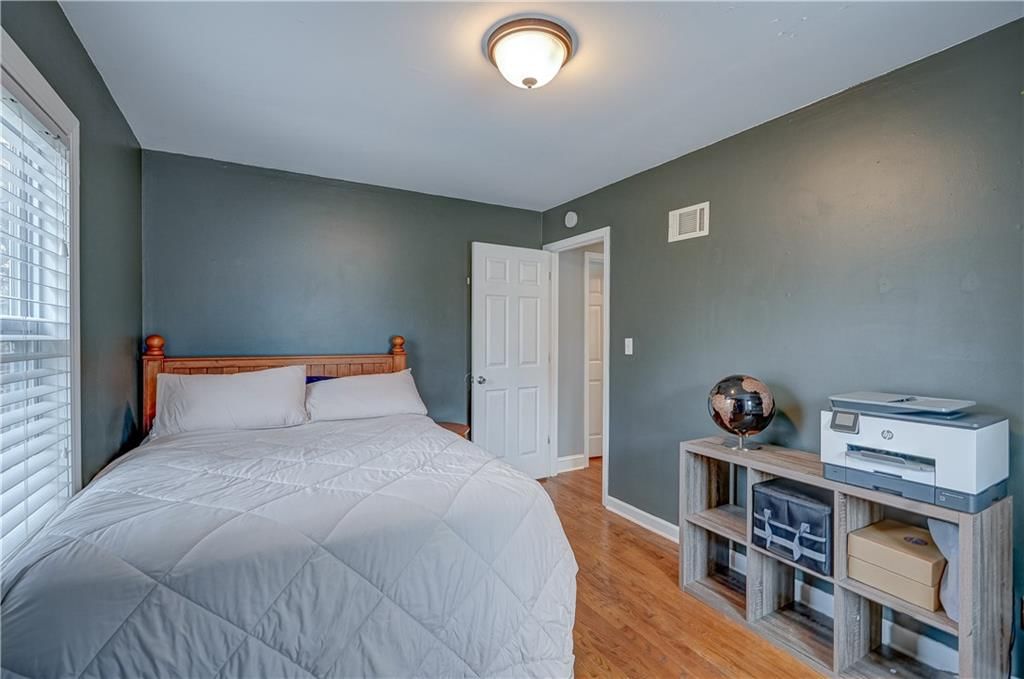 7616 Windsor Street — photo 23