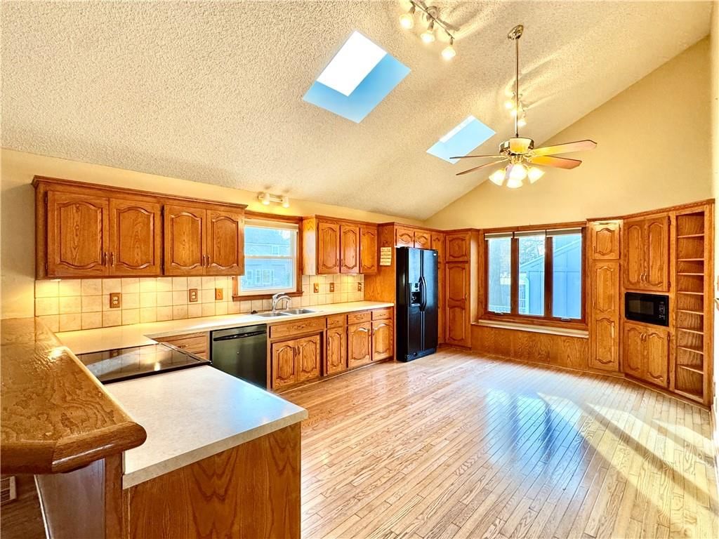 1805 W Cedar Street — photo 12