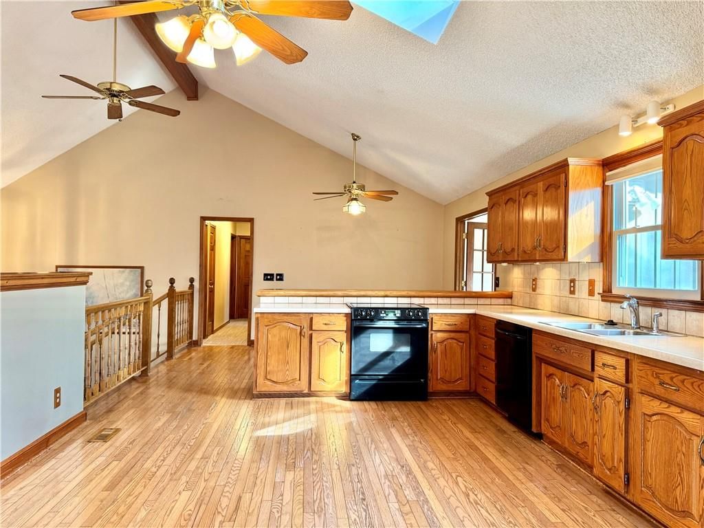 1805 W Cedar Street — photo 13