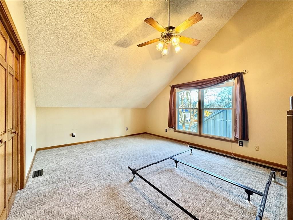 1805 W Cedar Street — photo 18