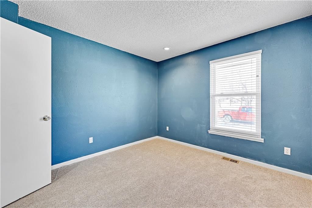 7715 N Stoddard Avenue — photo 16
