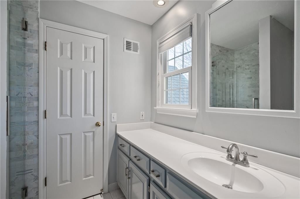 5240 W 129th Terrace — photo 29