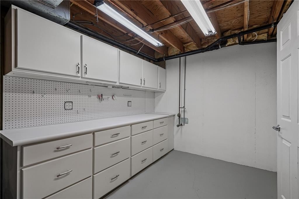 5240 W 129th Terrace — photo 33