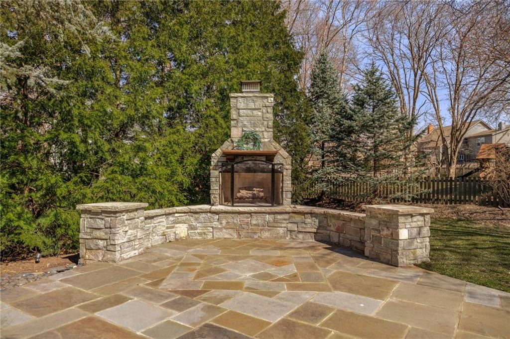 5240 W 129th Terrace — photo 36