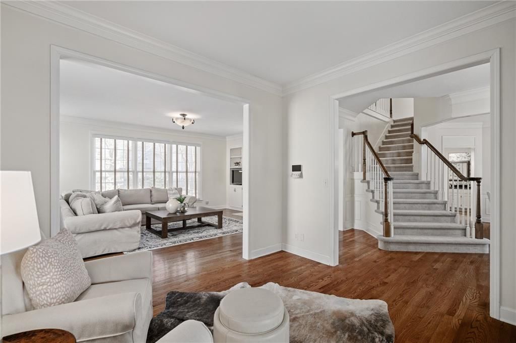 5240 W 129th Terrace — photo 8