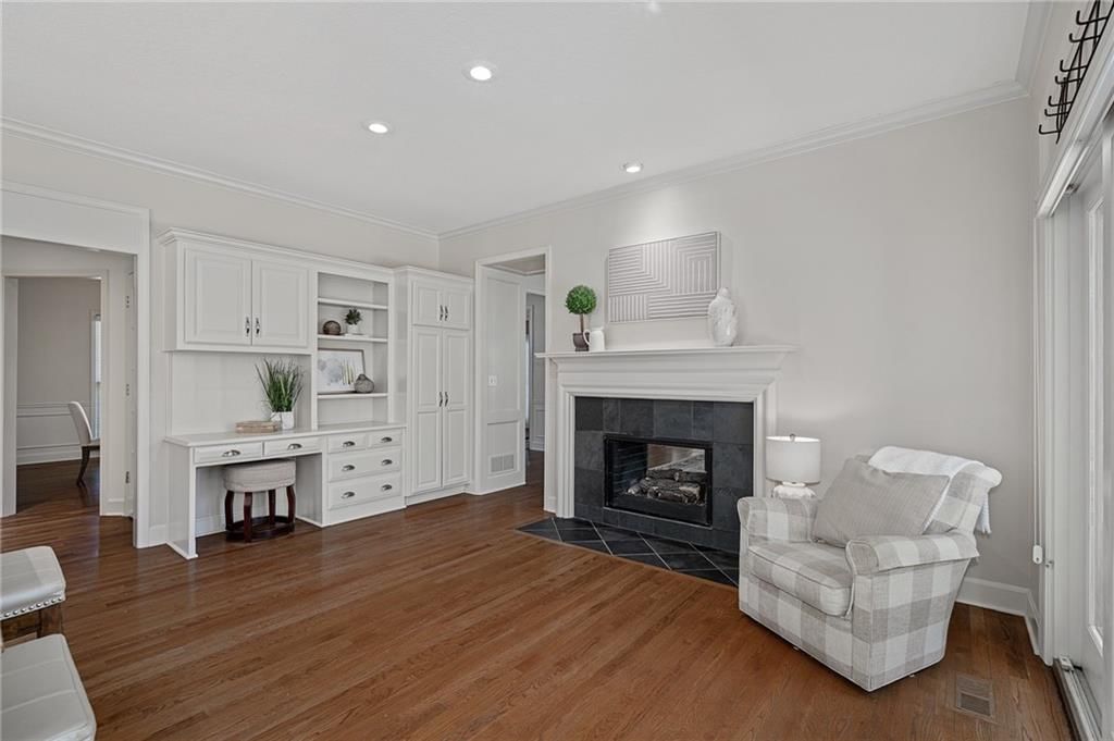 5240 W 129th Terrace — photo 10