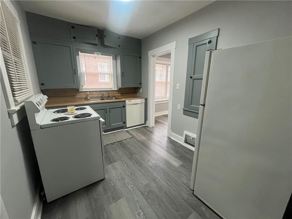 217 N Lake Street — photo 5