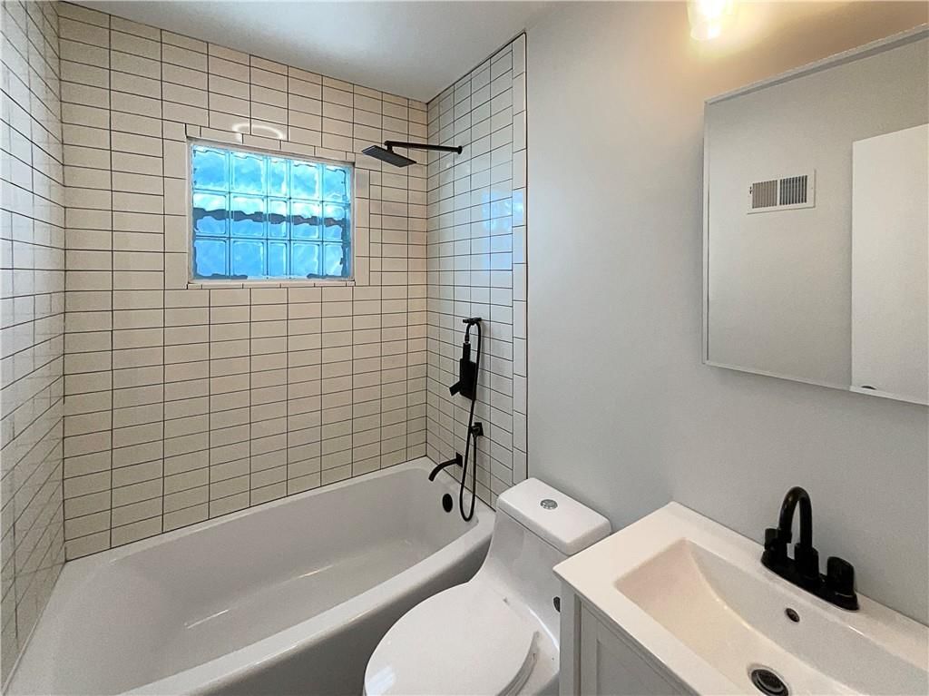 1029 E 25th Avenue — photo 7
