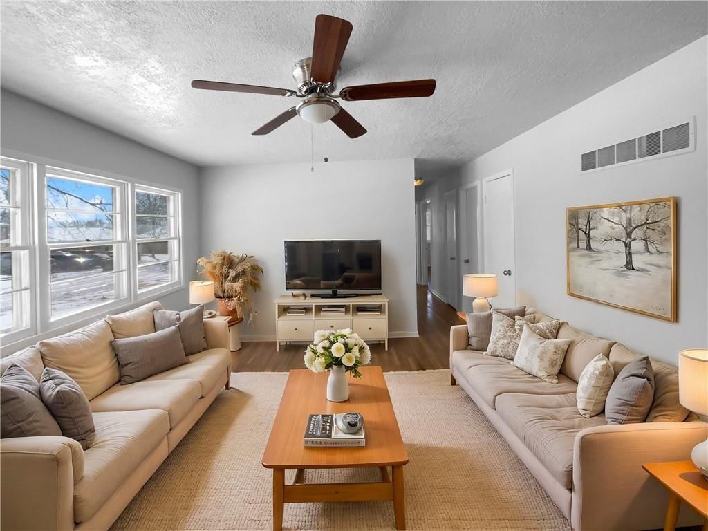 3526 Randall Drive — photo 2
