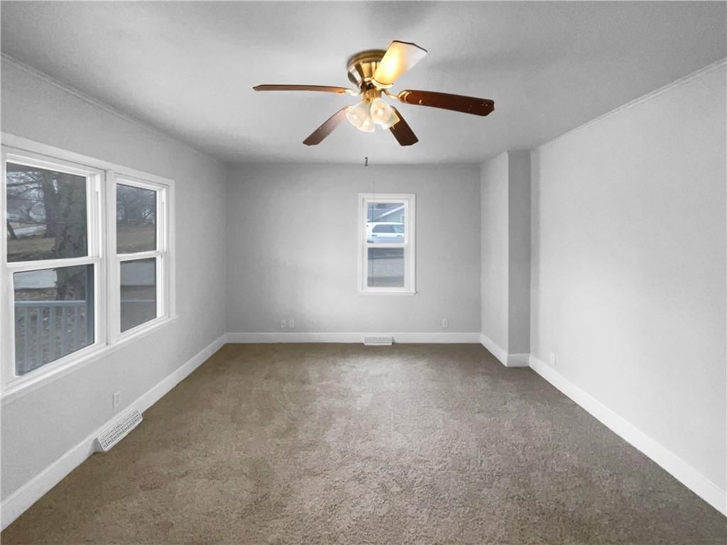 8437 Greeley Ave Avenue — photo 5