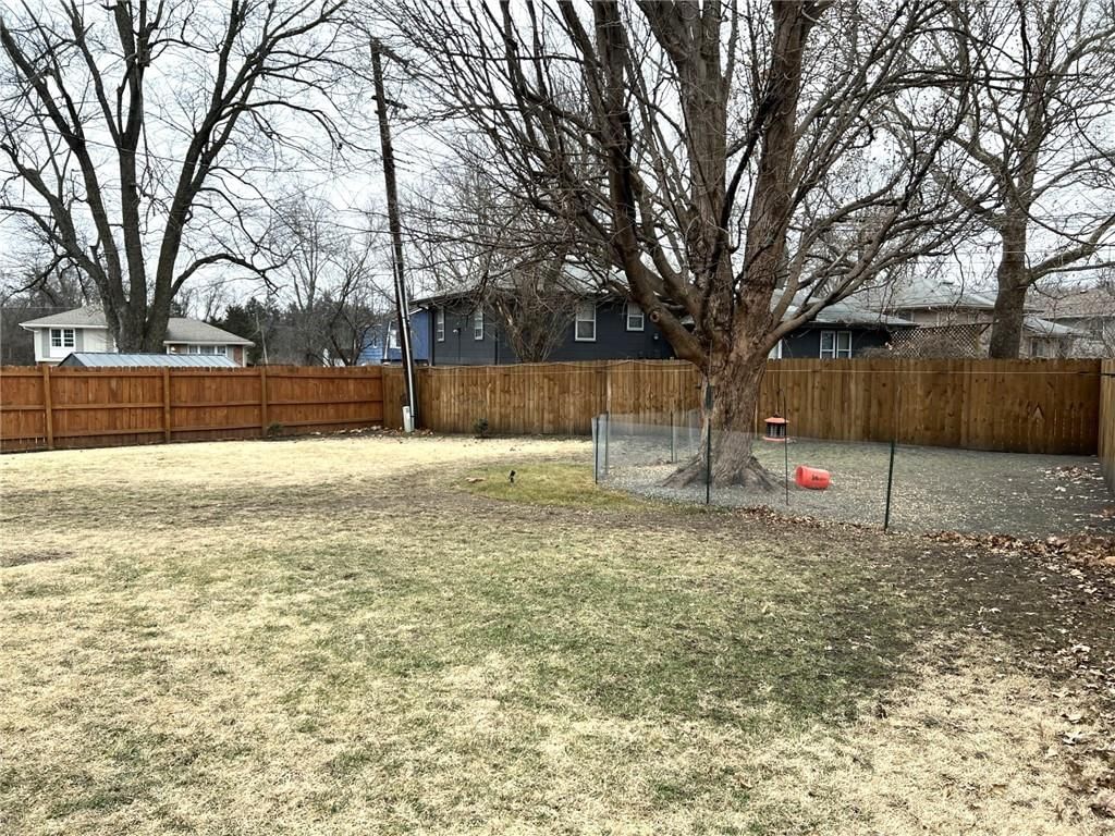 12004 Armitage Drive — photo 36