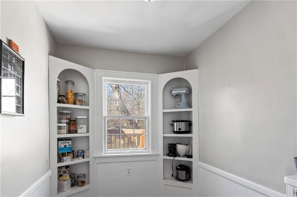 400 E MEYER Boulevard — photo 12