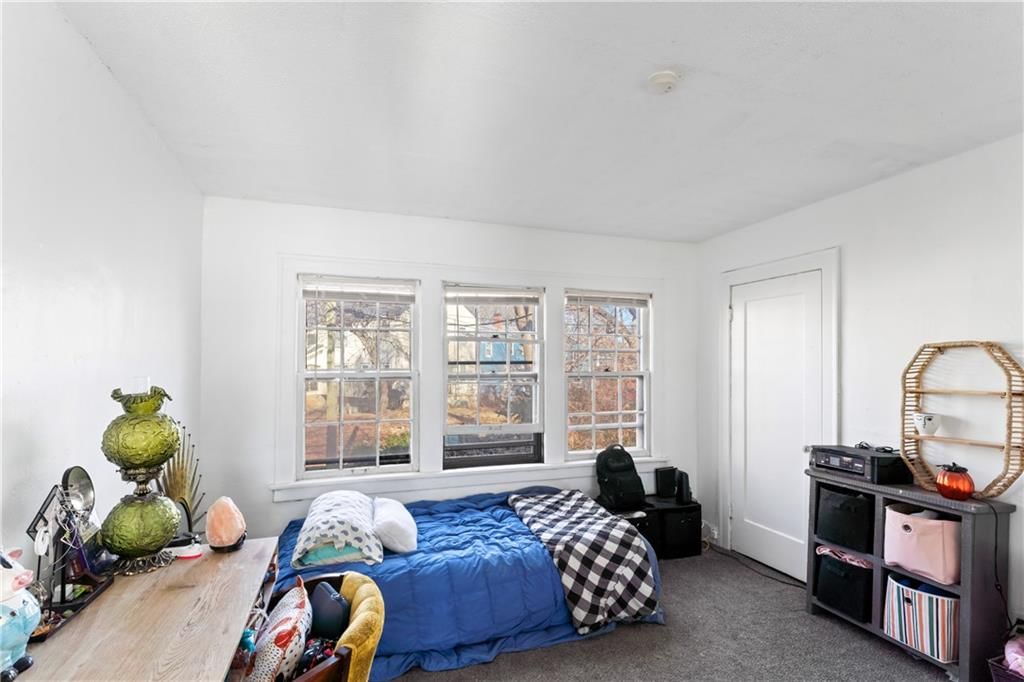 400 E MEYER Boulevard — photo 24