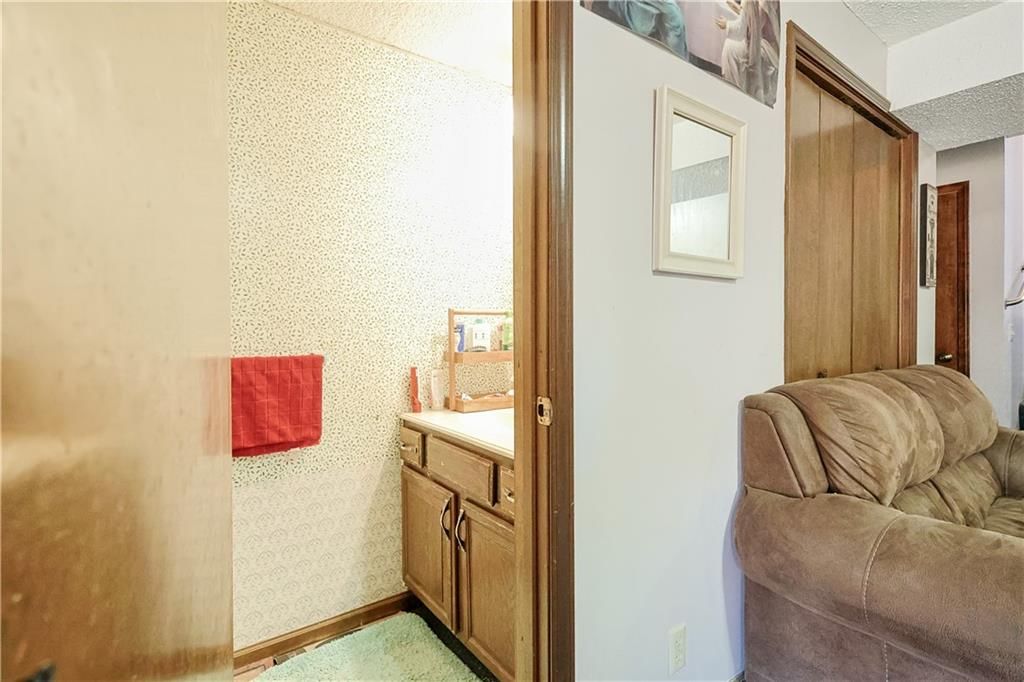 614 Tanglewood Drive — photo 37