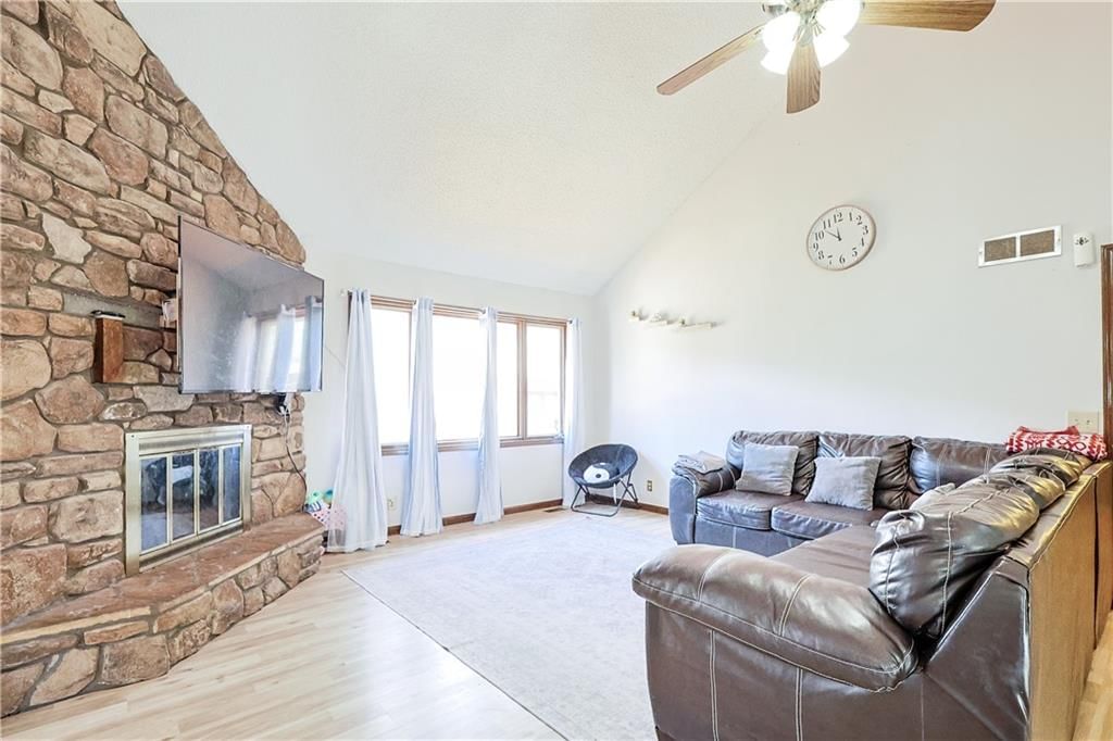 614 Tanglewood Drive — photo 8