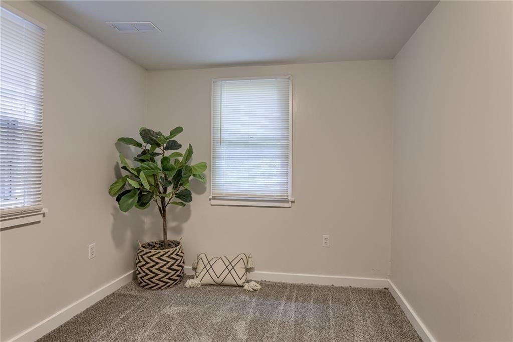 624 Kennedy Avenue — photo 9