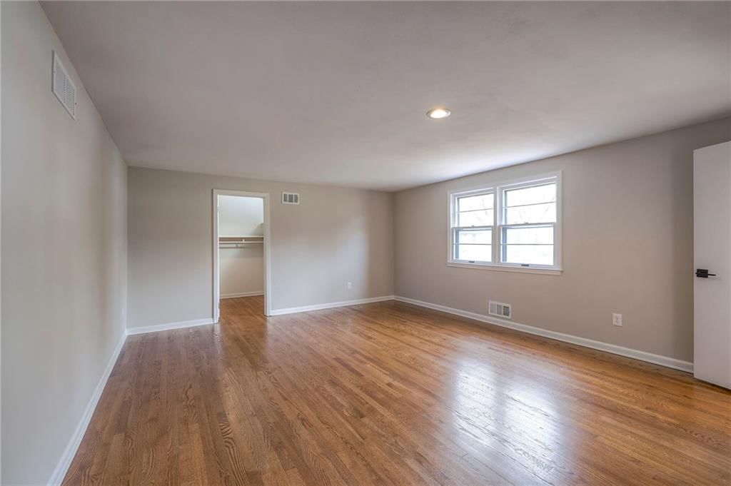 6400 W 102 Street — photo 25