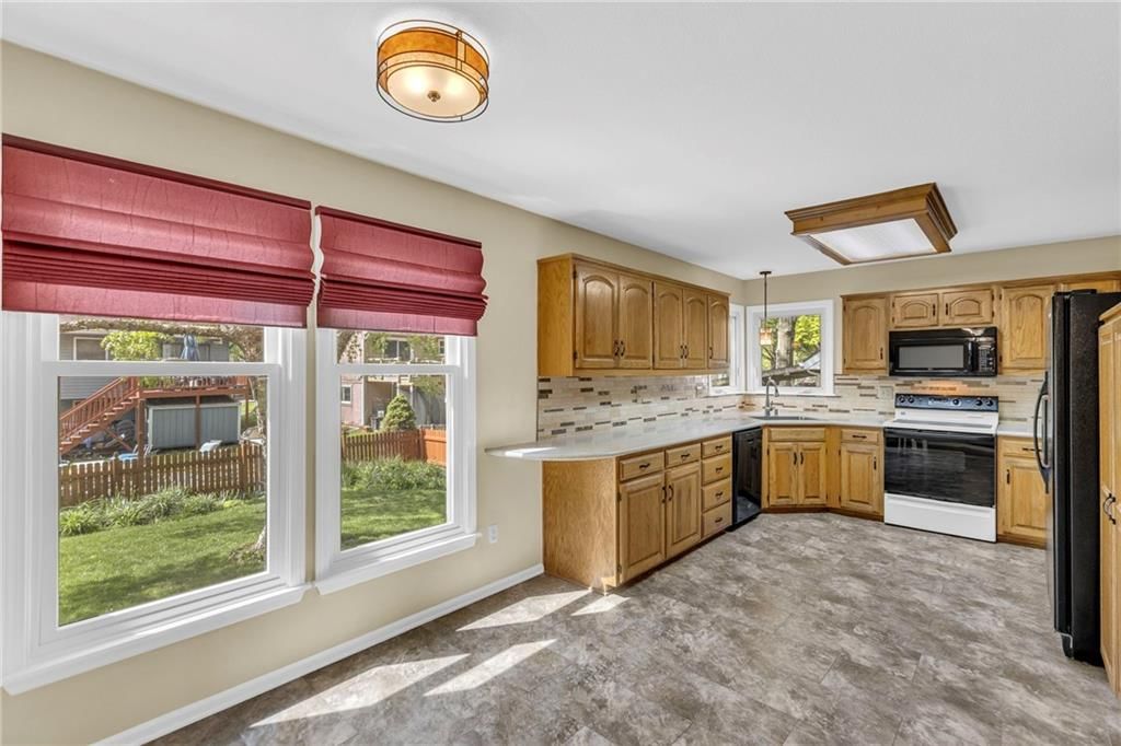 162 E Nelson Circle — photo 16