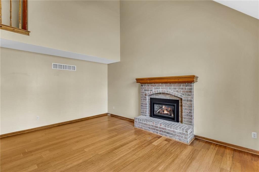 162 E Nelson Circle — photo 5