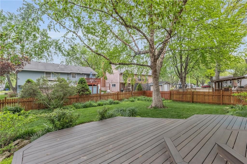 162 E Nelson Circle — photo 43