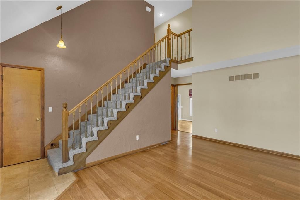 162 E Nelson Circle — photo 7