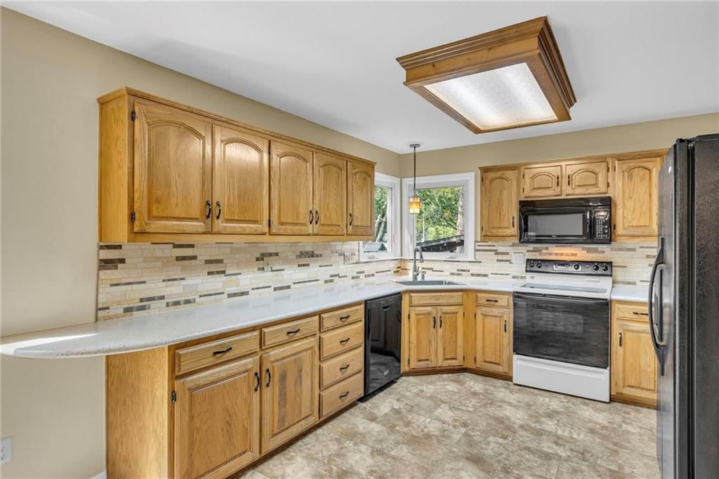 162 E Nelson Circle — photo 8