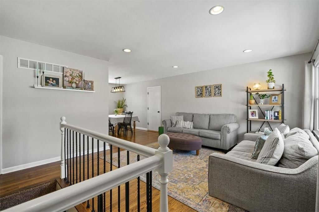 10605 W 89th Terrace — photo 4