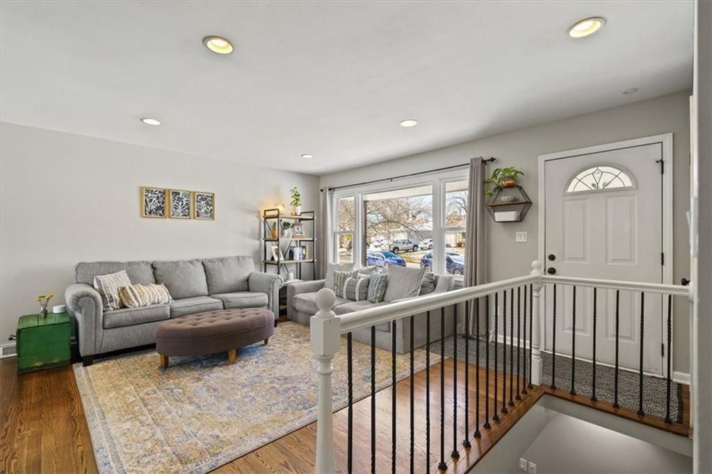 10605 W 89th Terrace — photo 5