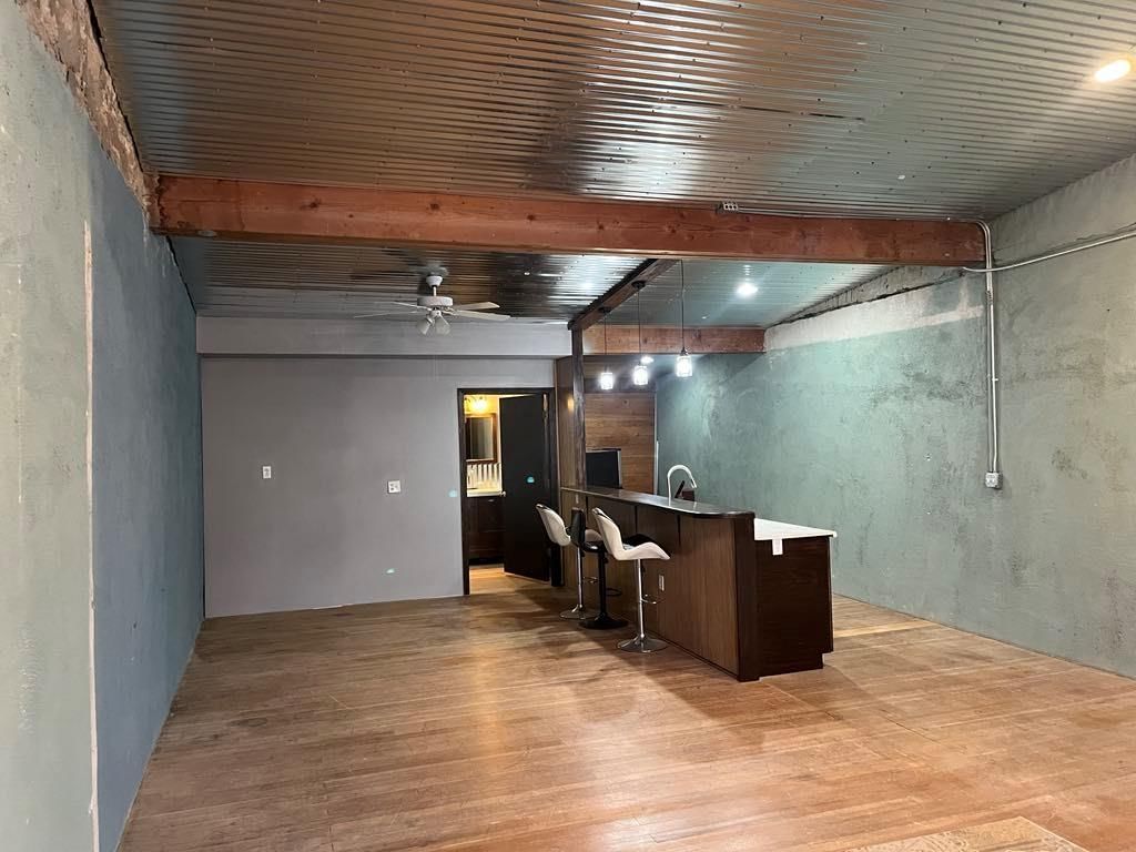107 E 4th Avenue — photo 3