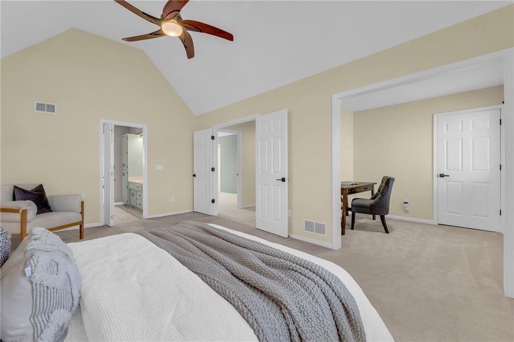 6715 W 194th Street — photo 30