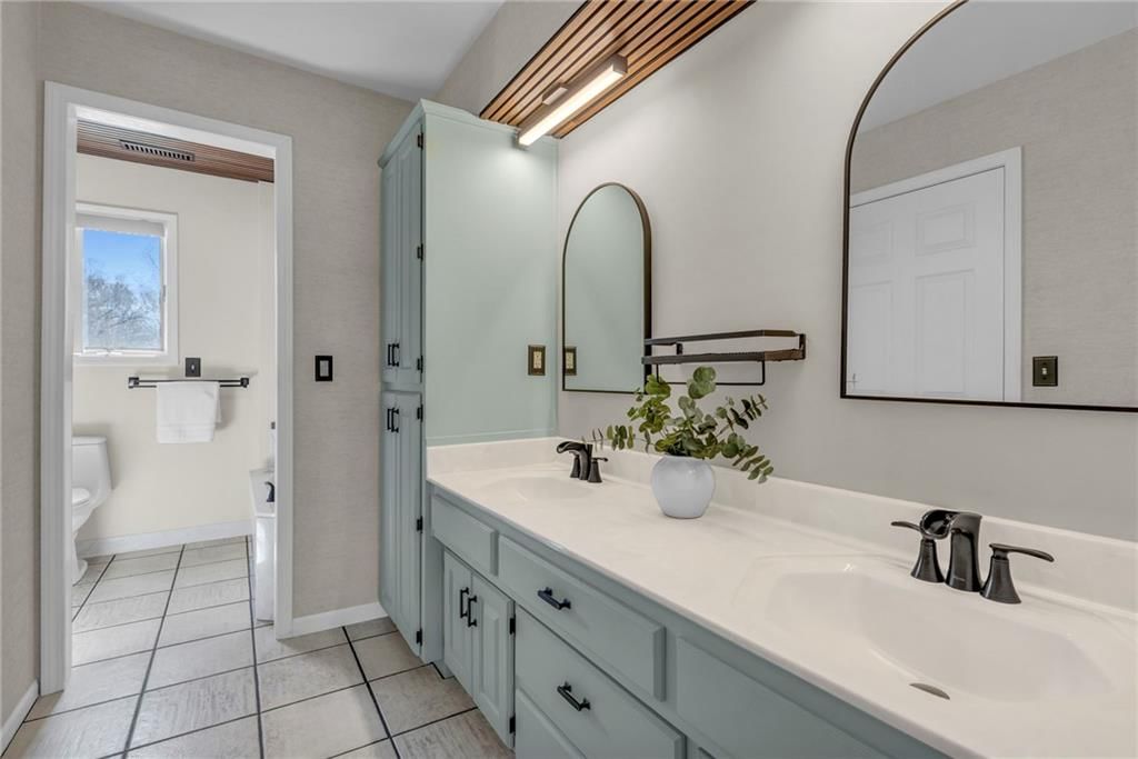 6715 W 194th Street — photo 31