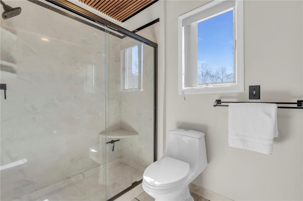 6715 W 194th Street — photo 32