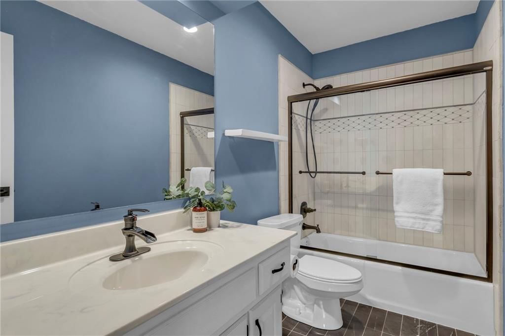 6715 W 194th Street — photo 36