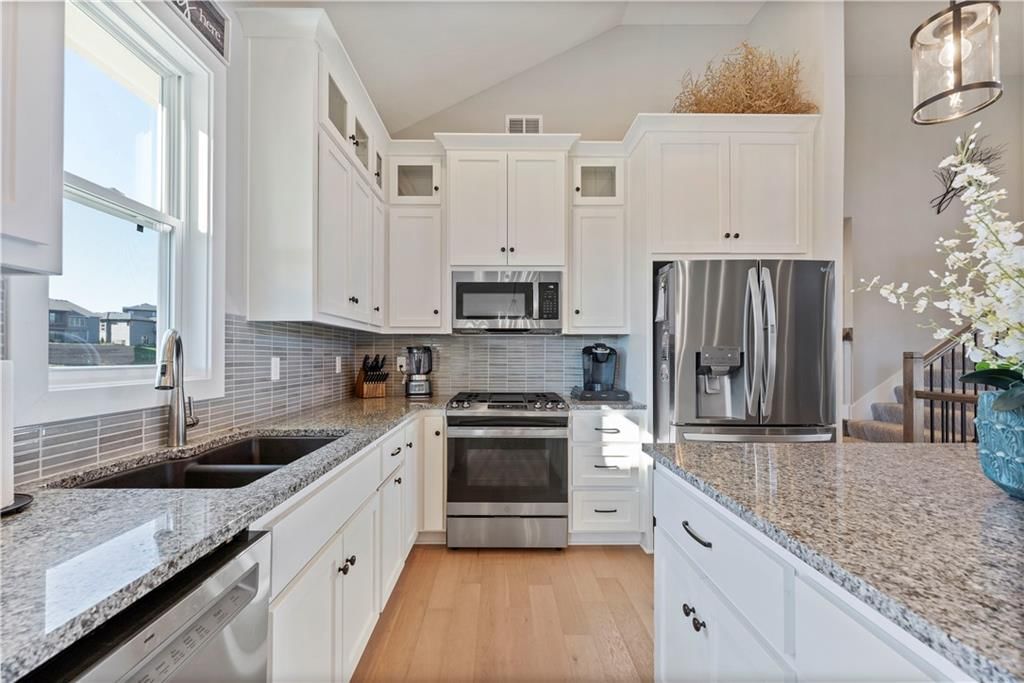 22393 W 87th Terrace — photo 15